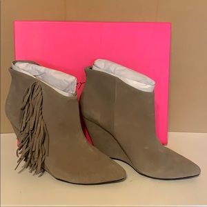 Betsey Johnson booties!